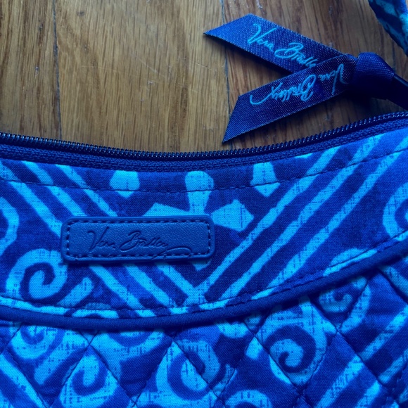 Vera Bradley Tote Bag and purse. Blue Cuban Tile Batik Print, almost new - Picture 8 of 9